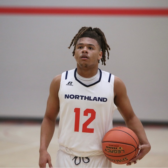 Meet your Posher, Malic - Picture 9 of 15